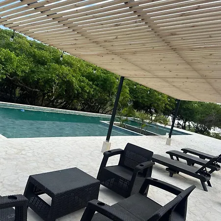 Archi Club Hotel *